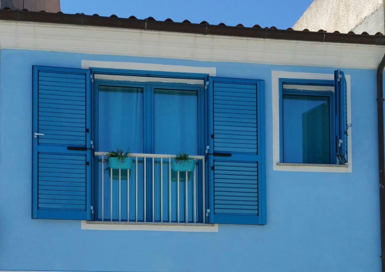 Casa Vacanze Daniela ซานตา เตเรซา กัลลูรา ภายนอก รูปภาพ